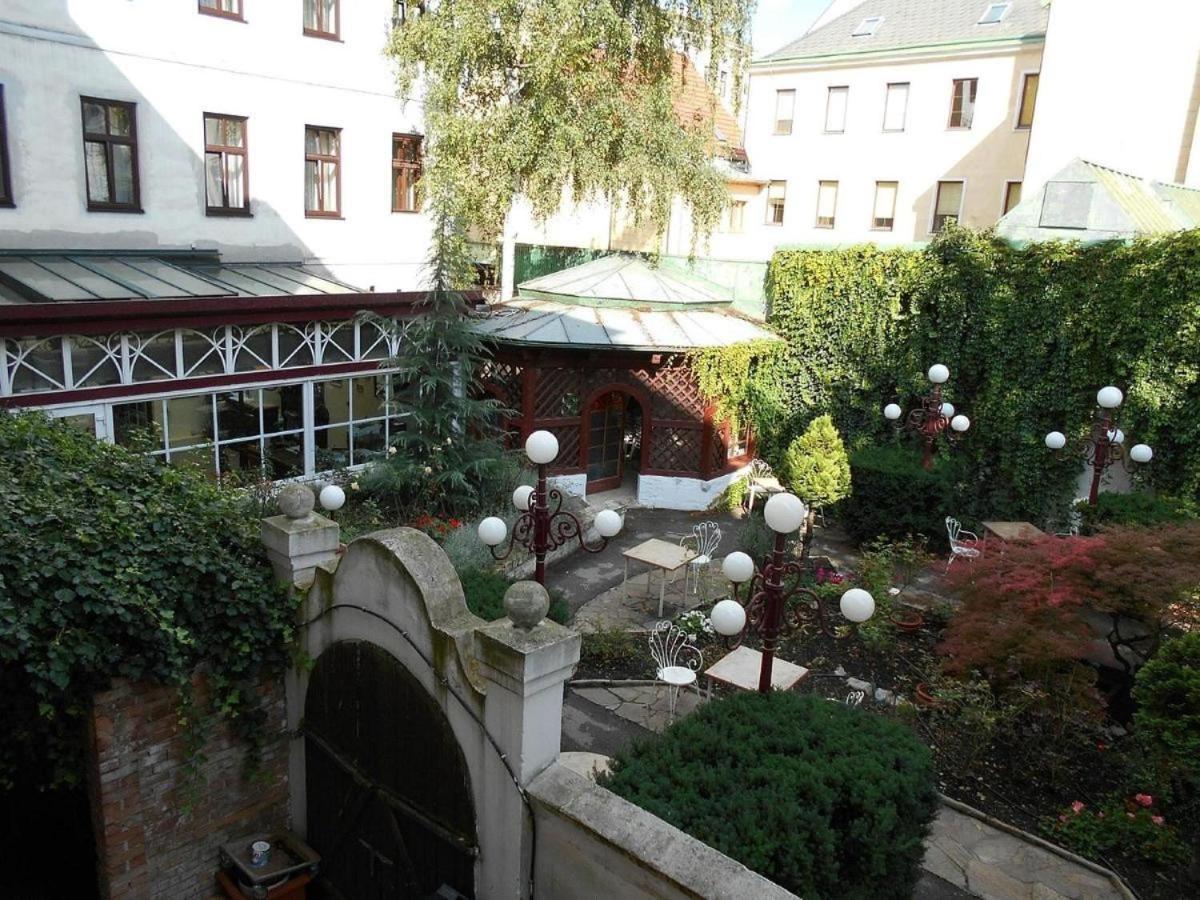 Hotel Viktoria Vienna Esterno foto