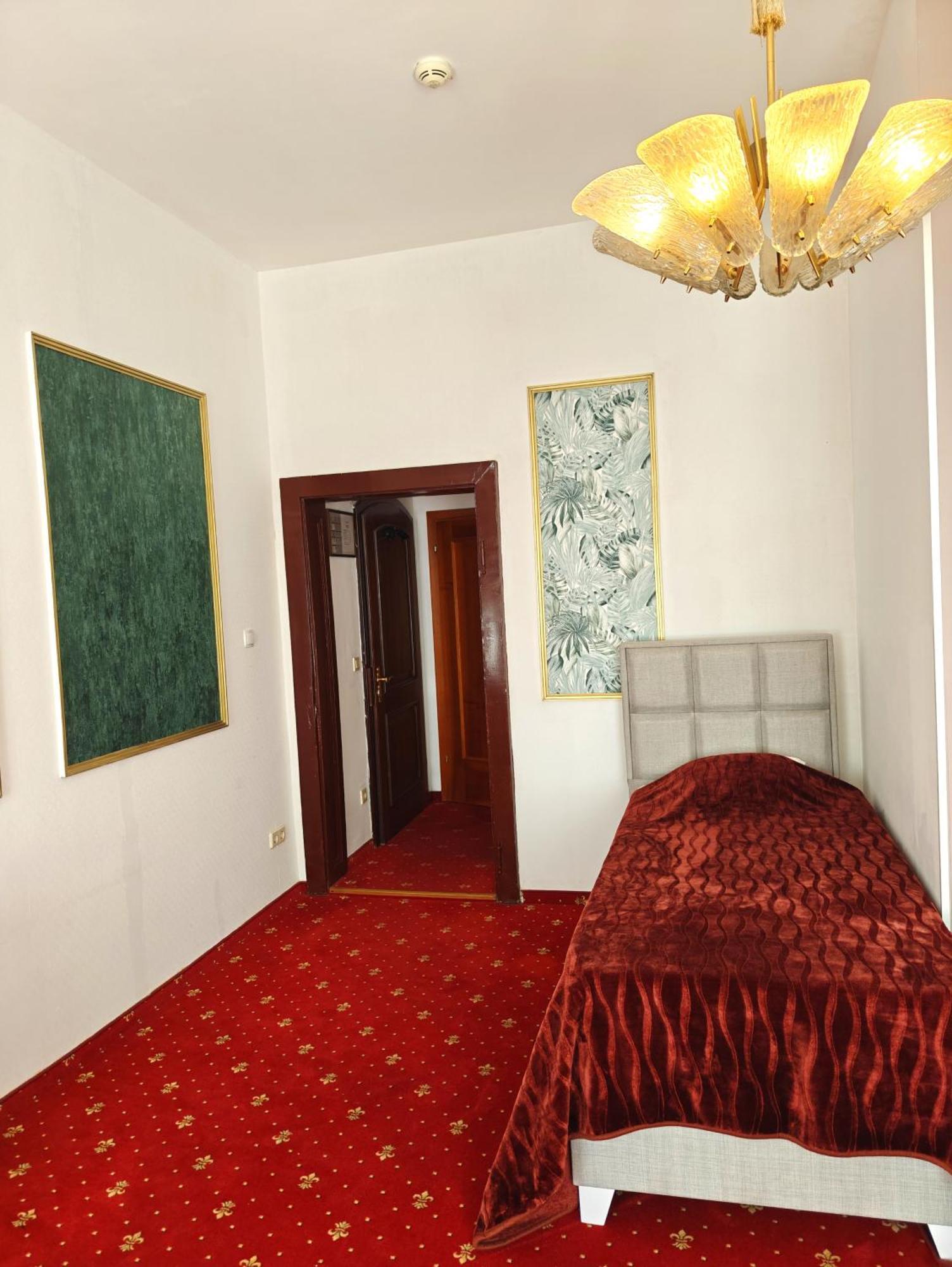 Hotel Viktoria Vienna Esterno foto