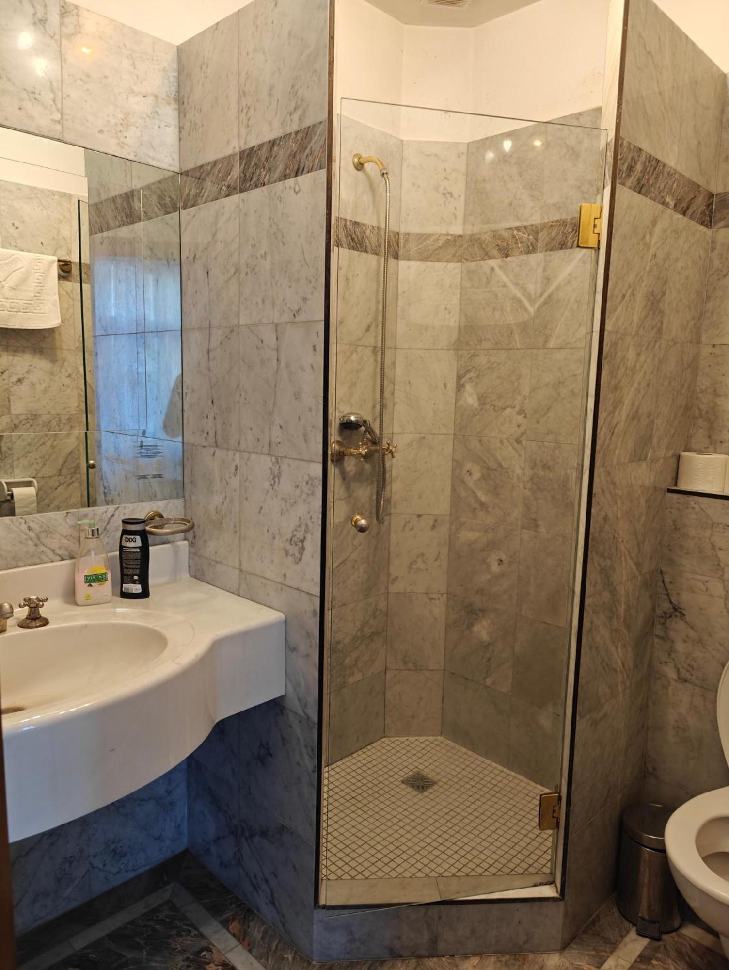 Hotel Viktoria Vienna Esterno foto