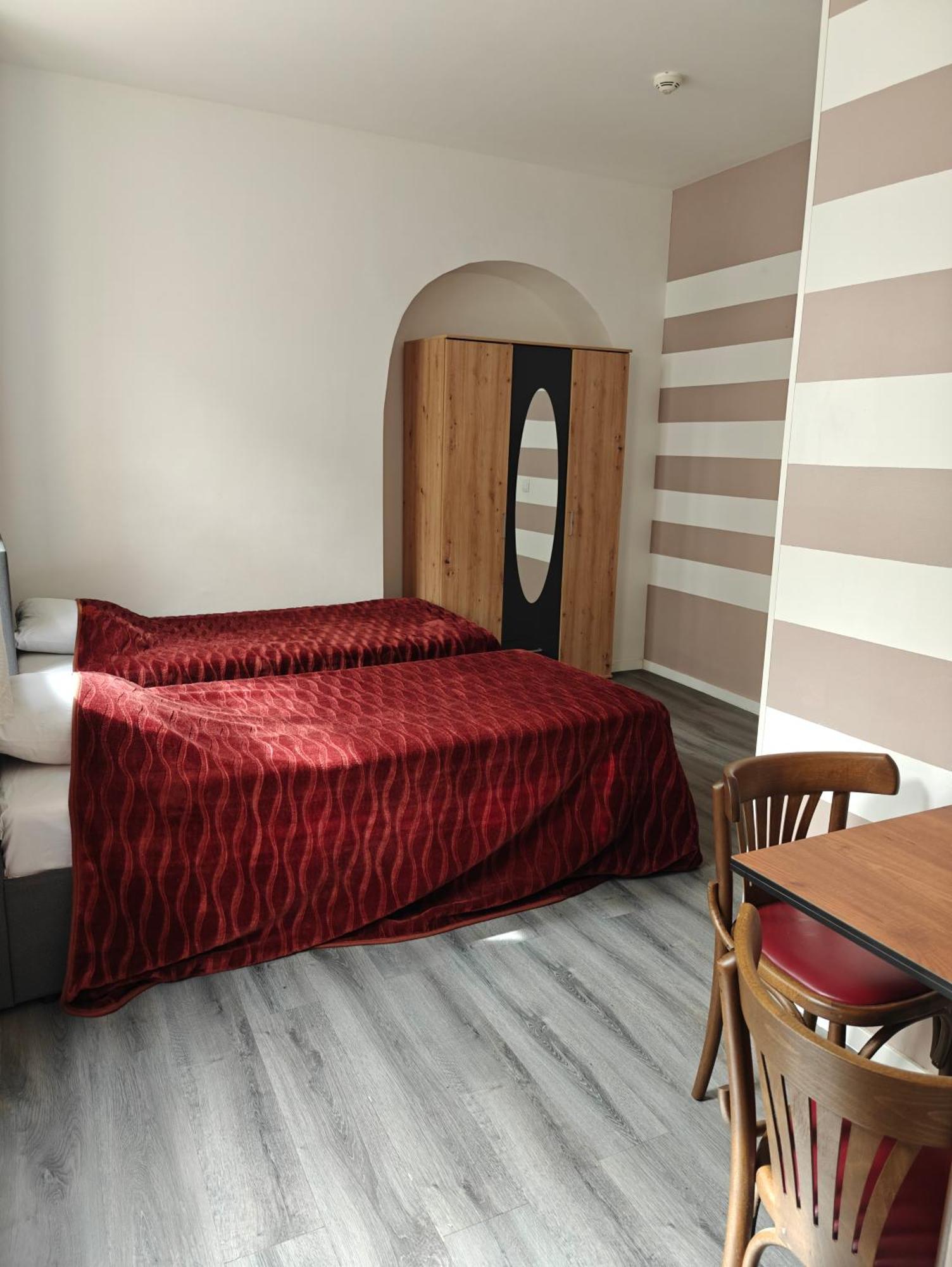 Hotel Viktoria Vienna Esterno foto
