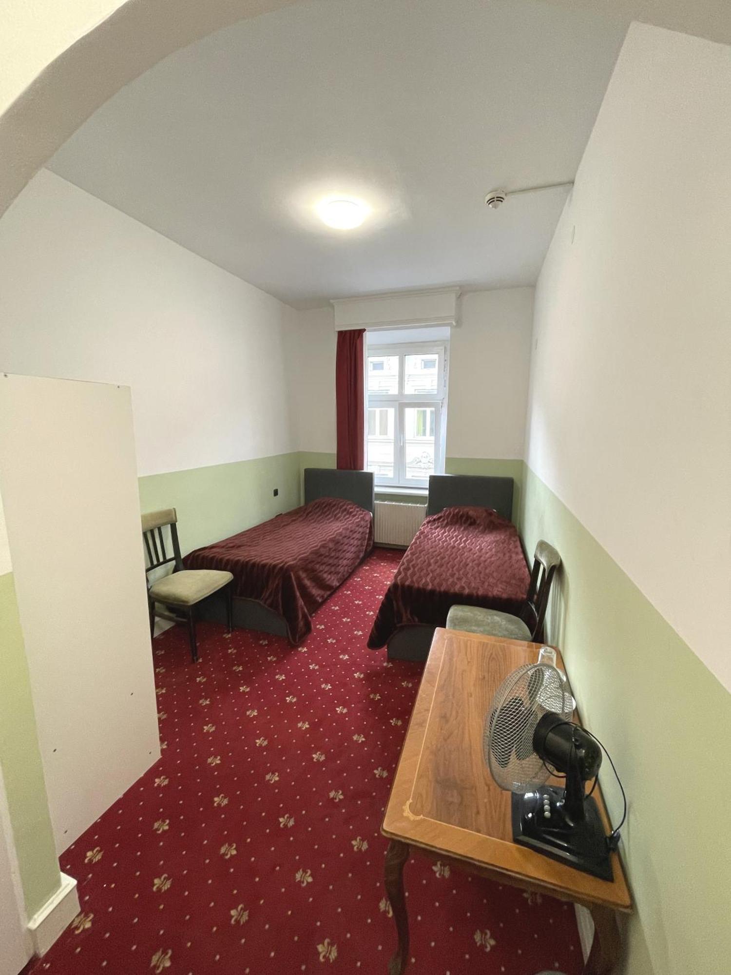 Hotel Viktoria Vienna Esterno foto