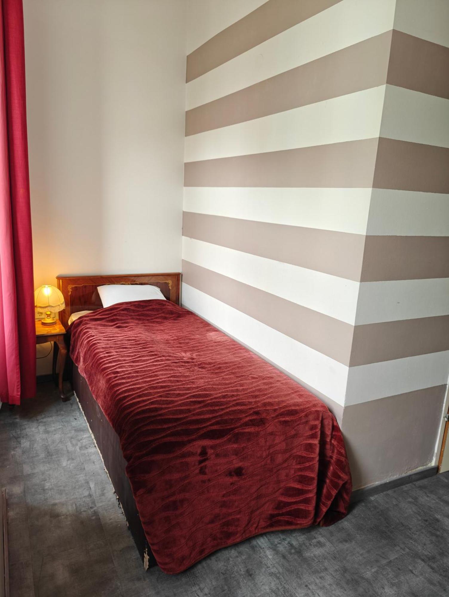 Hotel Viktoria Vienna Esterno foto